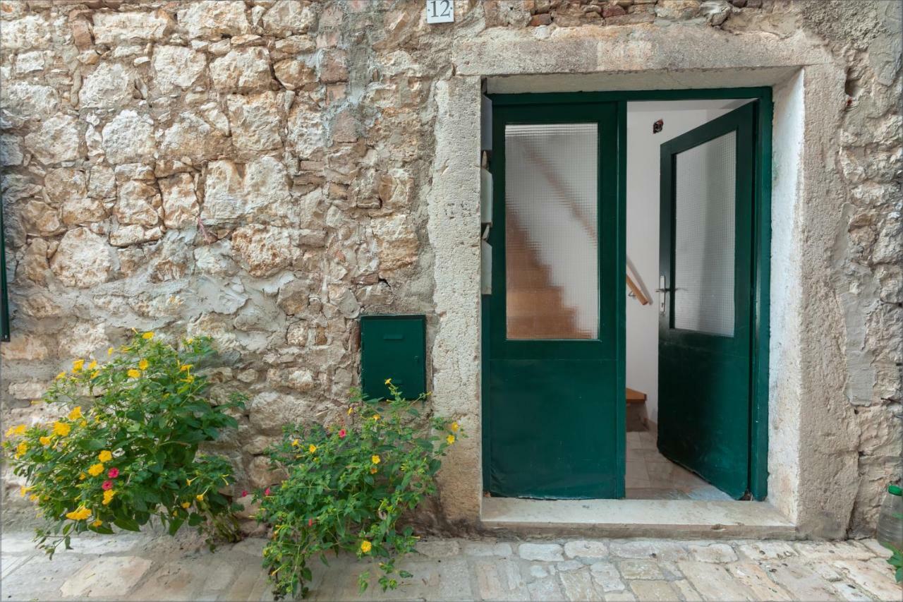 Mariva Downtown Apartment With Free Parking Rovinj Eksteriør billede